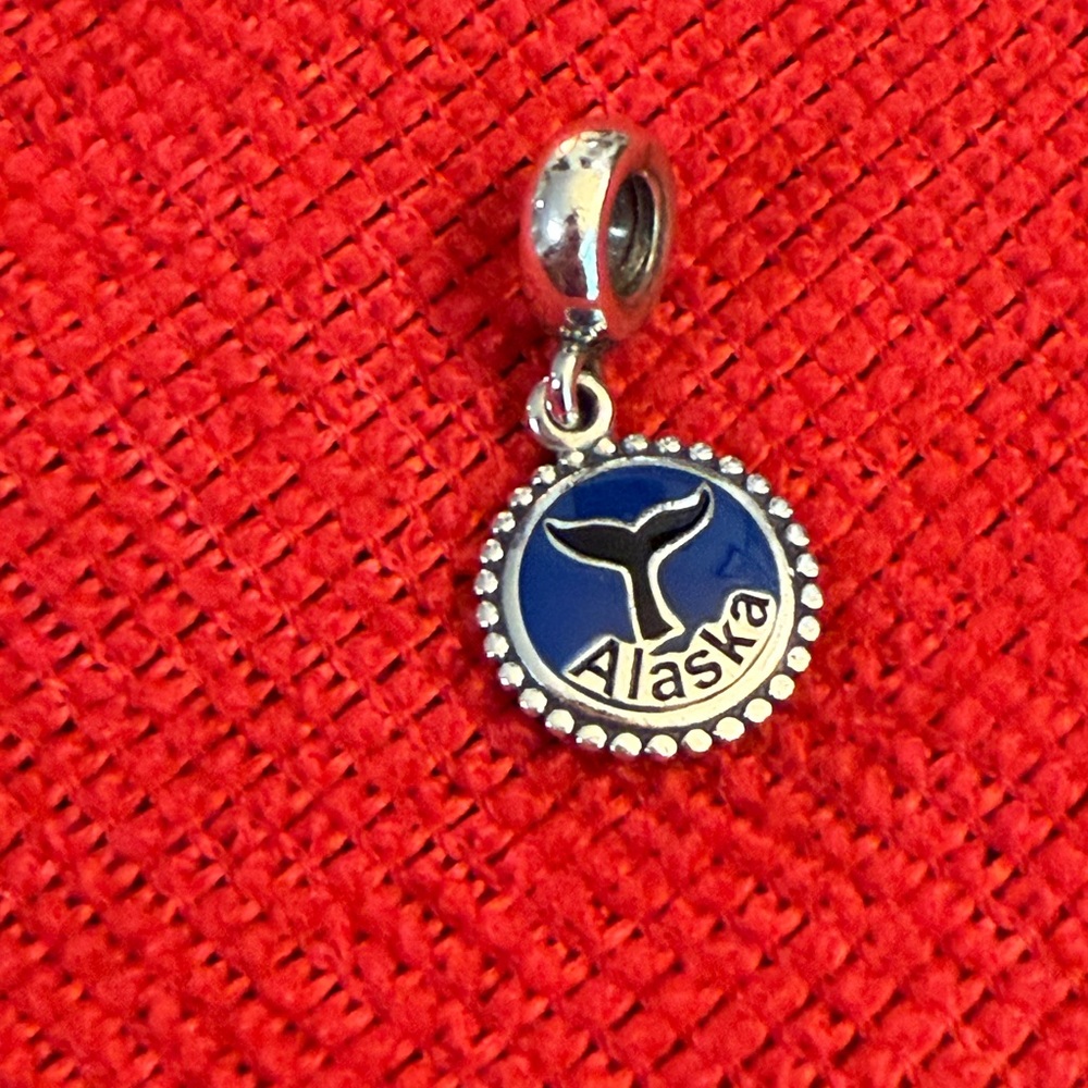 Pandora Alaska Charm